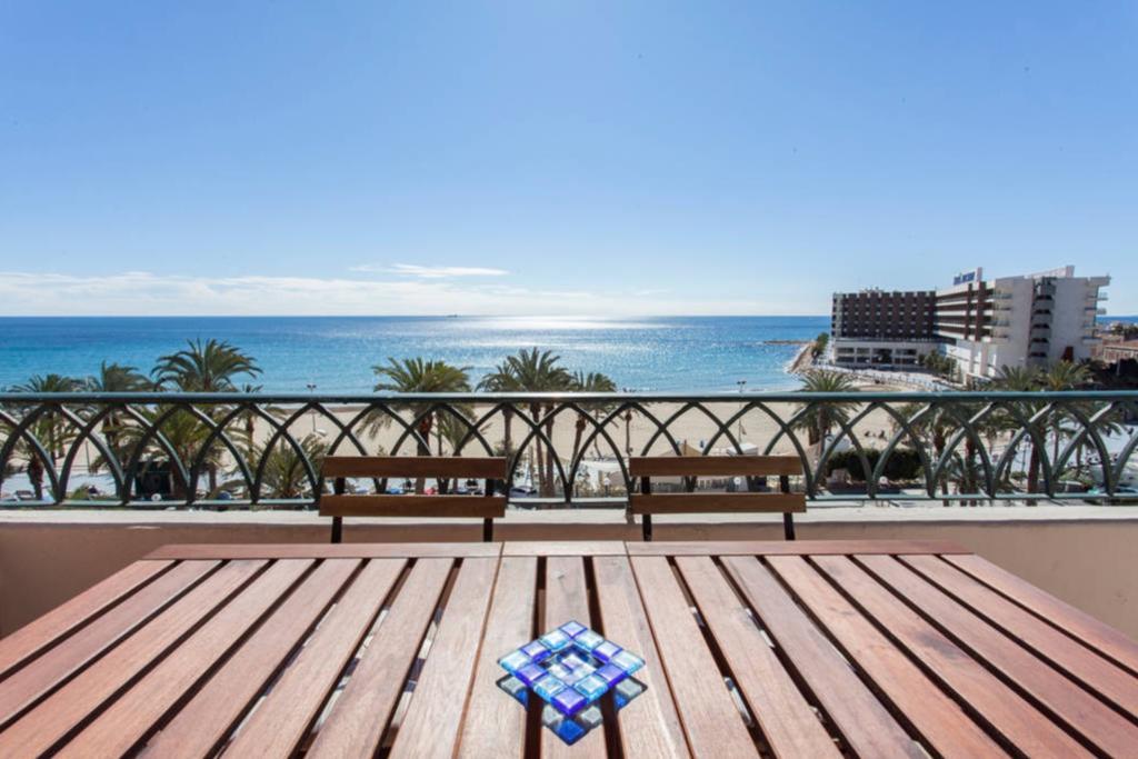 Apartamentos Bahia Аліканте Екстер'єр фото